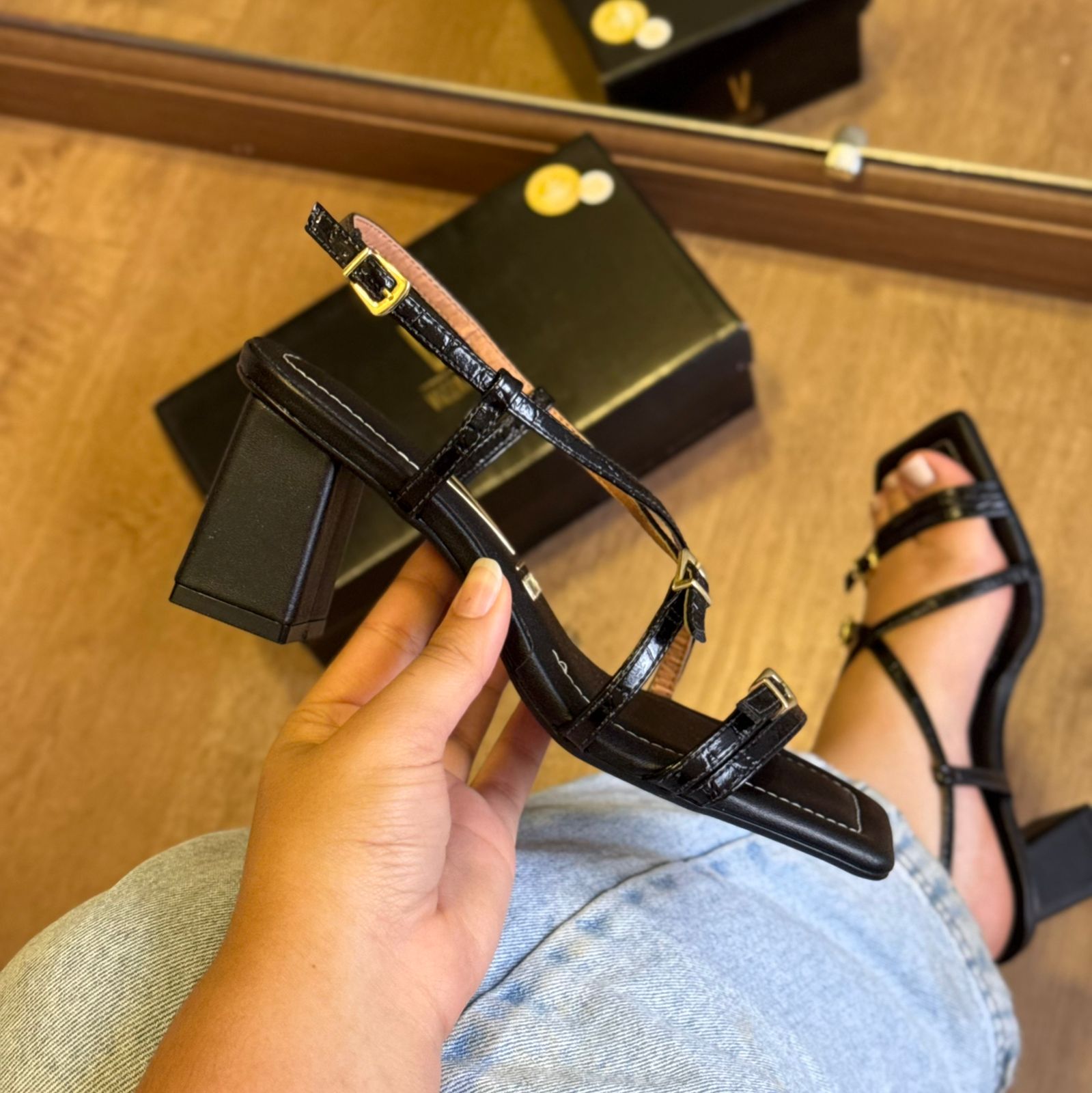 Sandália Vizzano Salto Bloco 6455.136