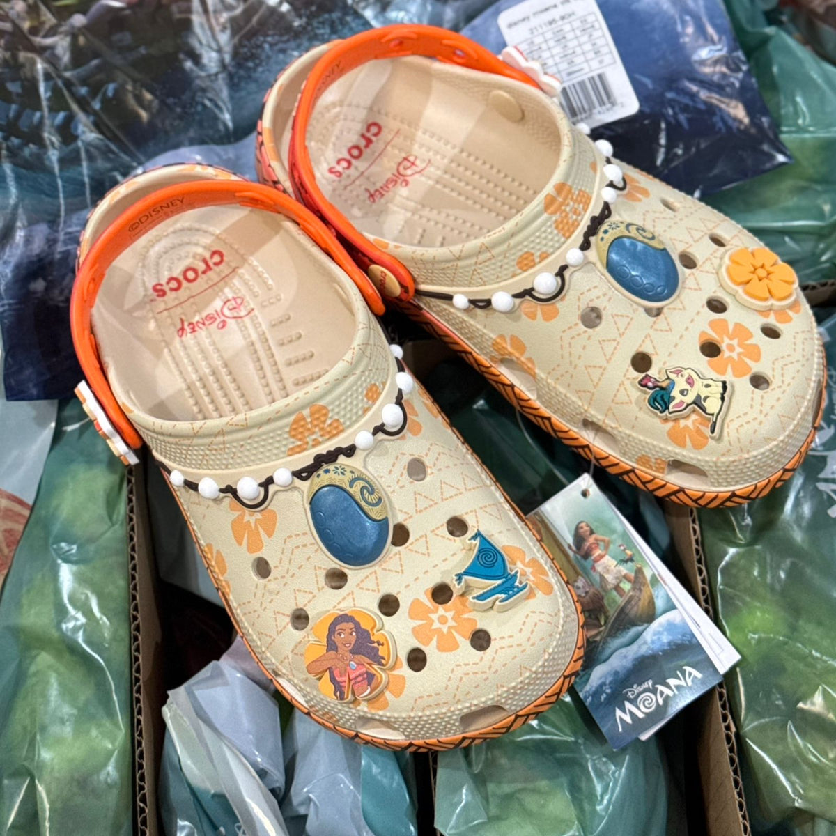 Crocs Disney Moana Classic Clog