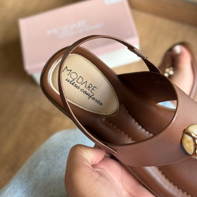 Sandália Modare Rasteira Com Pedrarias 7212.103