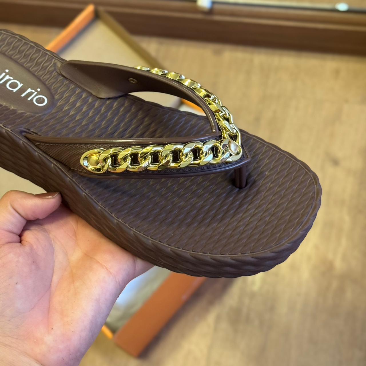 Sandália Beira Rio Corrente de Ouro  8561.103