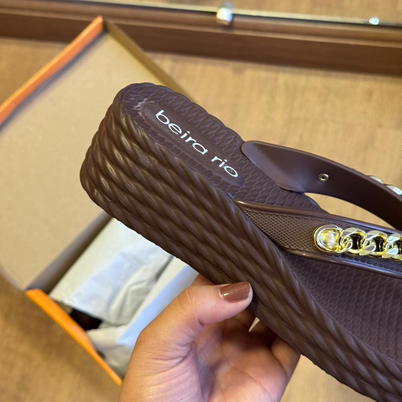 Sandália Beira Rio Corrente de Ouro  8561.103