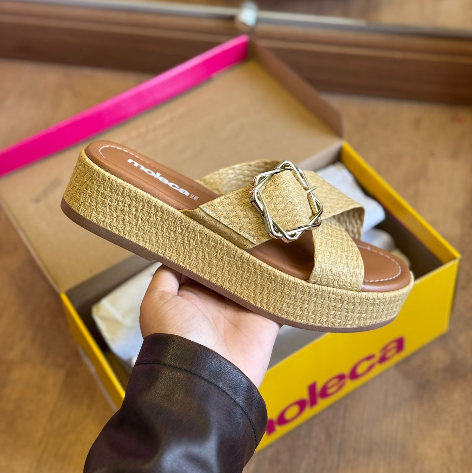 Sandália Moleca Detalhe Fino na Tira 5553.101.9569 - Soft