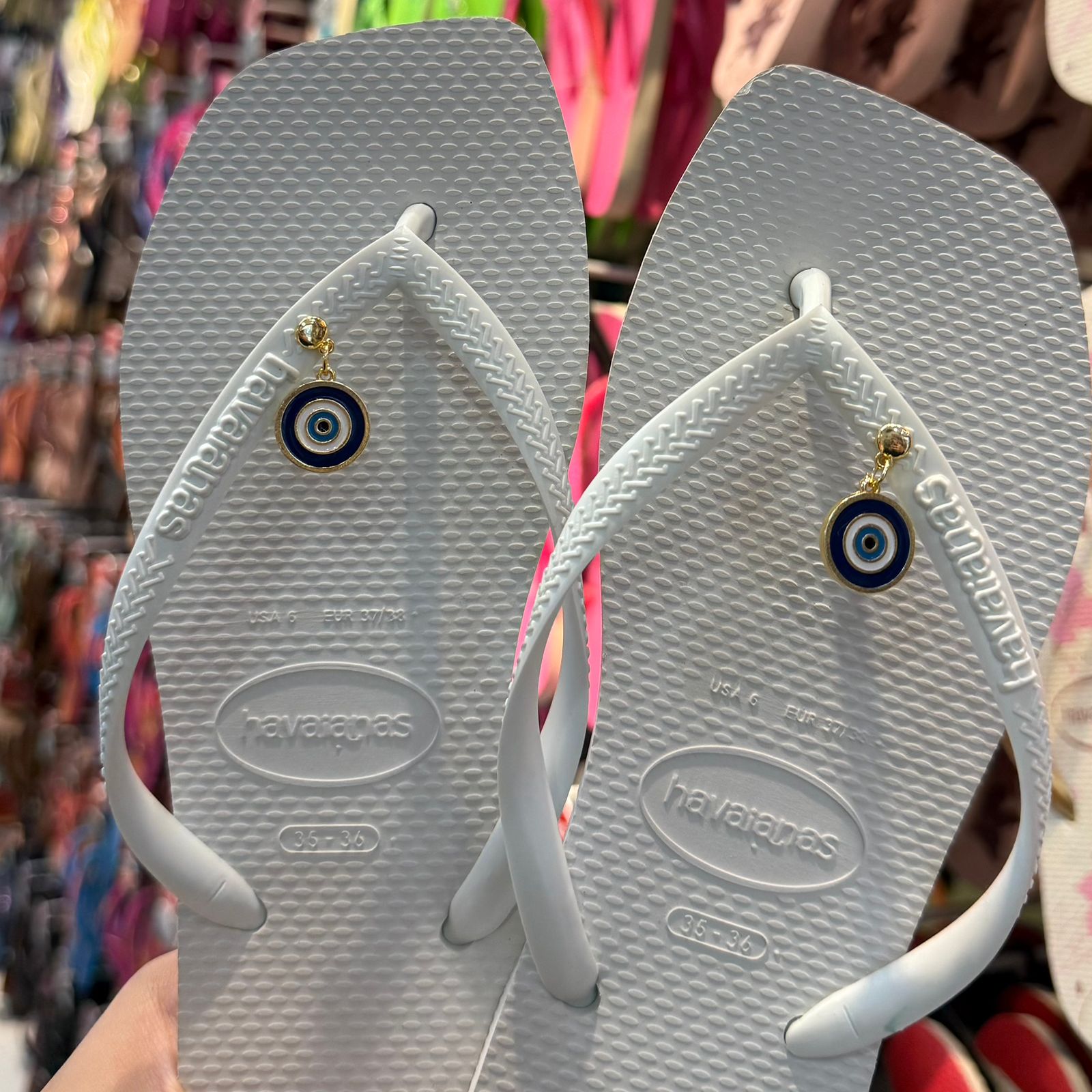Havaianas Square + Pin Olho Grego Pendurado