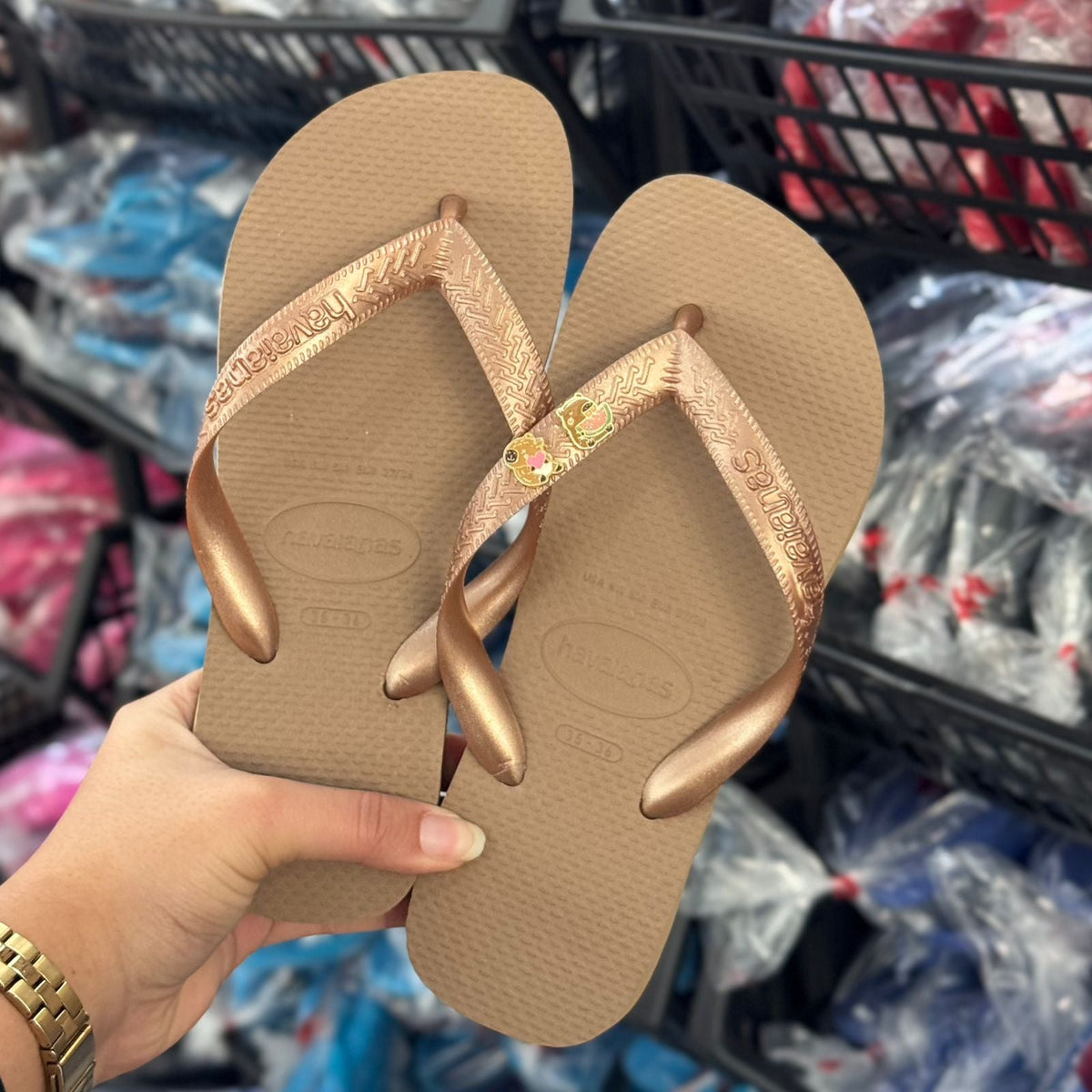 Havaianas Top + Pins Capivara