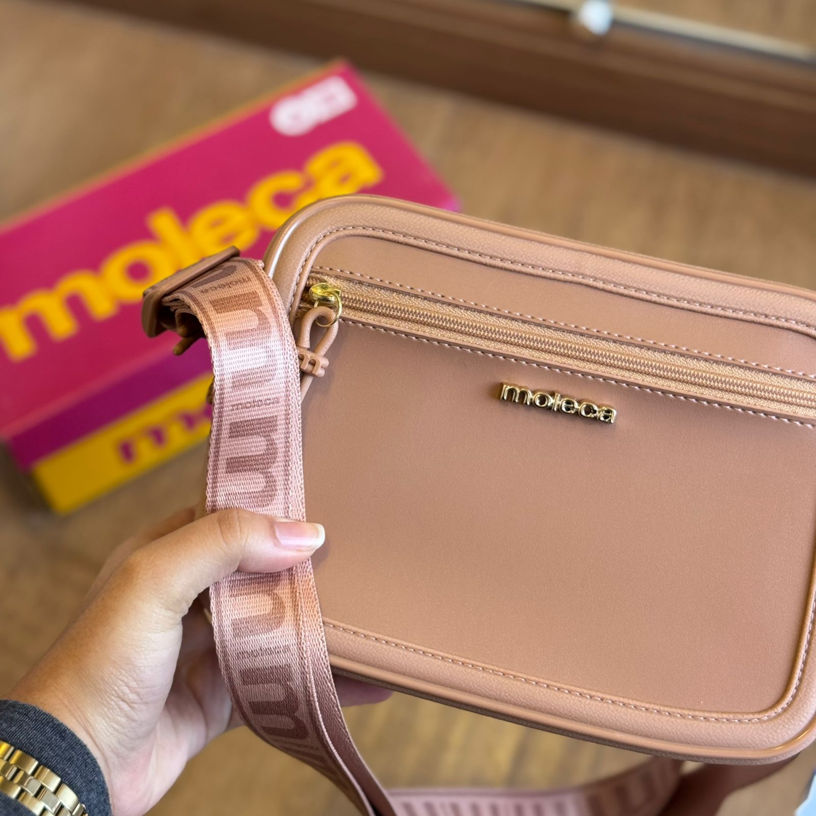 Bolsa Moleca Transversal com Zíper 50048.3