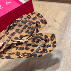 Chinelo de Dedo Arezzo Estampado Animal Z190270261
