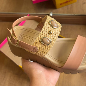 Sandália Moleca Plataforma Detalhes nas Tiras 5536.110