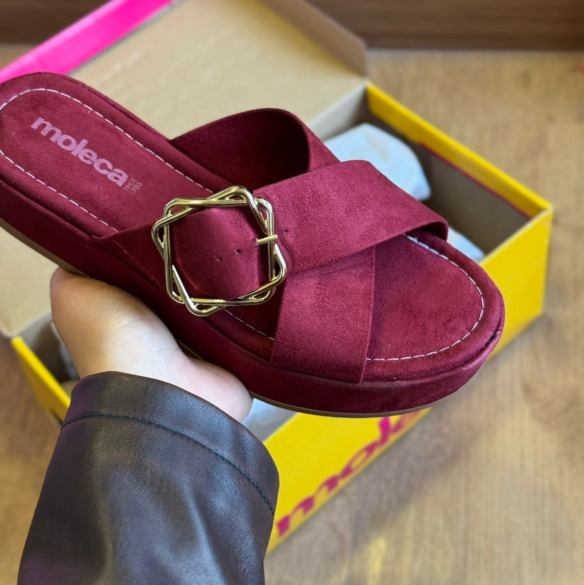 Sandália Moleca Detalhe Fino na Tira 5553.101 - Veludo