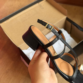 Sandália Vizzano Detalhe Dourado no Dedo 6454.123