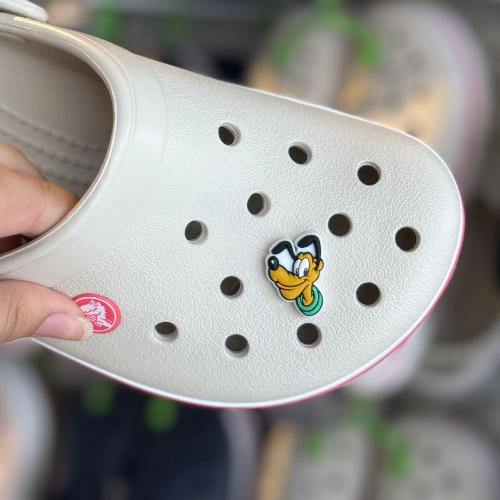 Jibbitz Pluto Friends