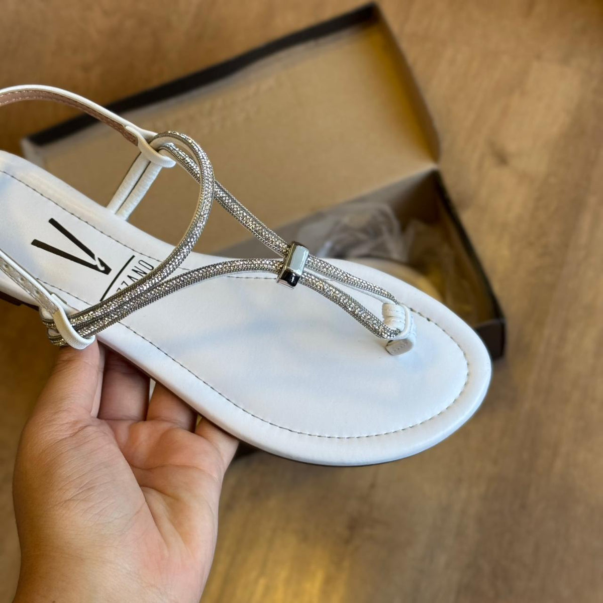 Sandália Rasteira Vizzano Tira com Strass 6371.395