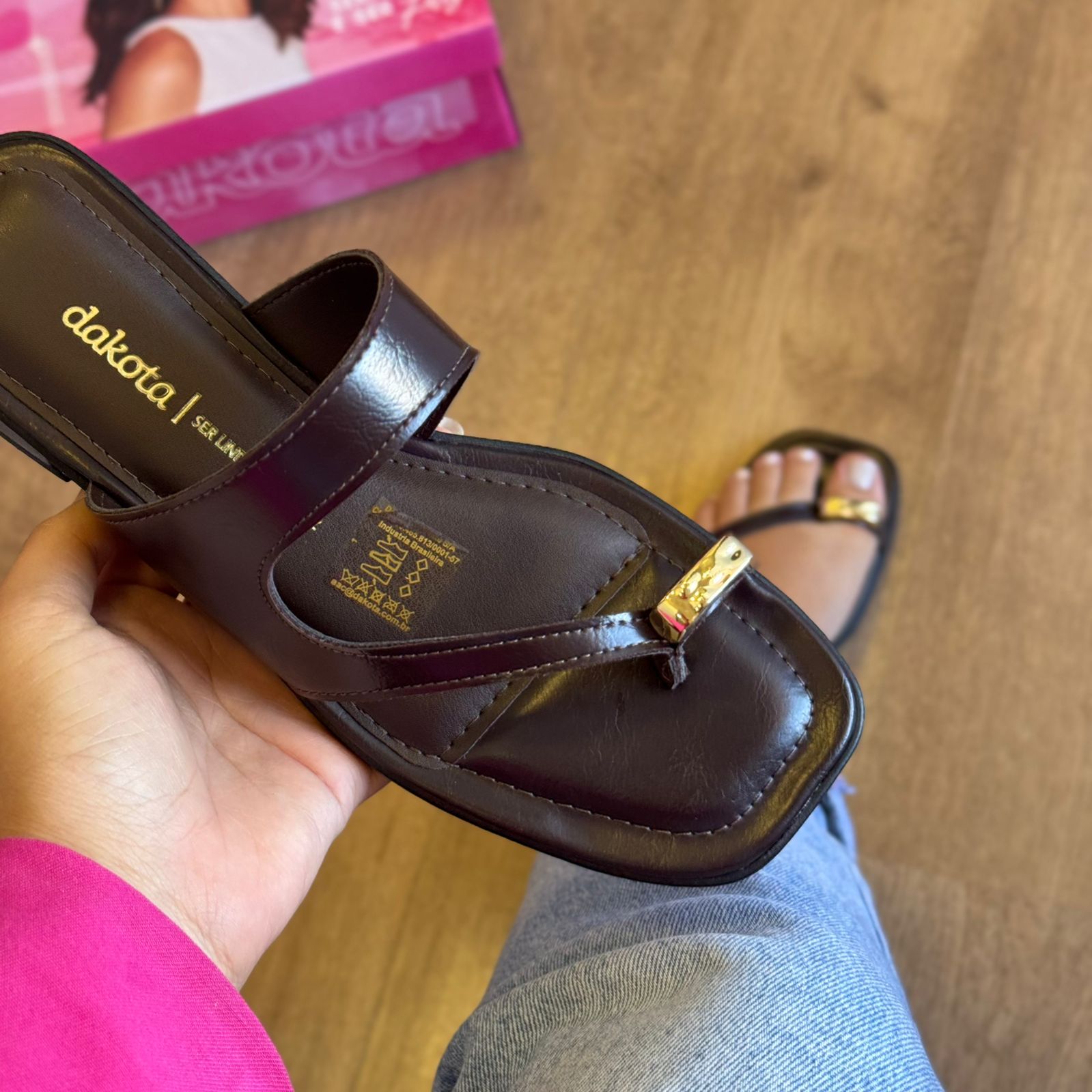 Sandália Dakota Salto Baixo Detalhe no Dedo Y8874