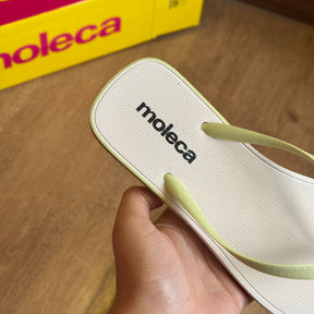 Chinelo de Dedo Moleca Detalhes da Marca 5552.200