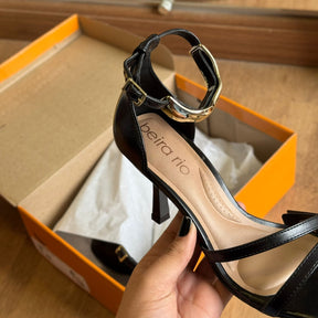 Salto Beira Rio Detalhe Dourado no Dedo e Calcanhar 8490.314