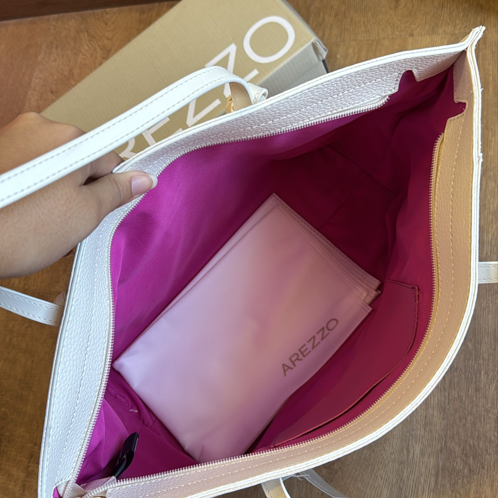 Bolsa Arezzo Alça Estruturada A500340091