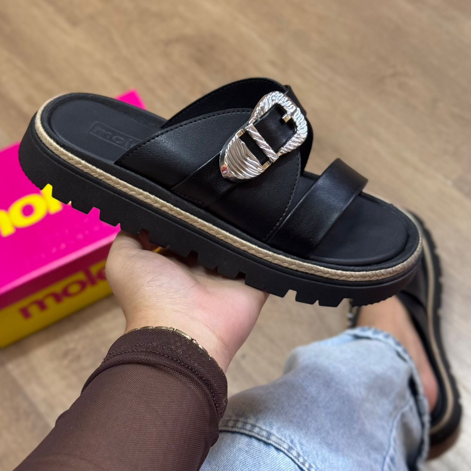 Sandália Moleca Tratorado Detalhe Prata 5504.216