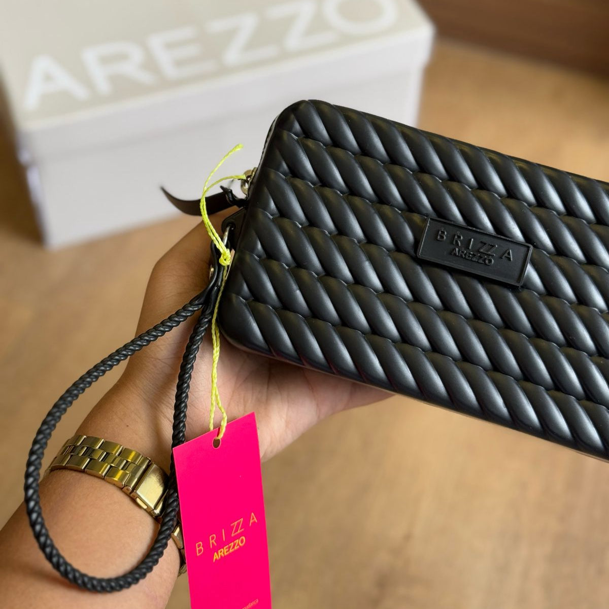 Bolsa Arezzo Pequena Metalizada Alça Marrocos Z195070007