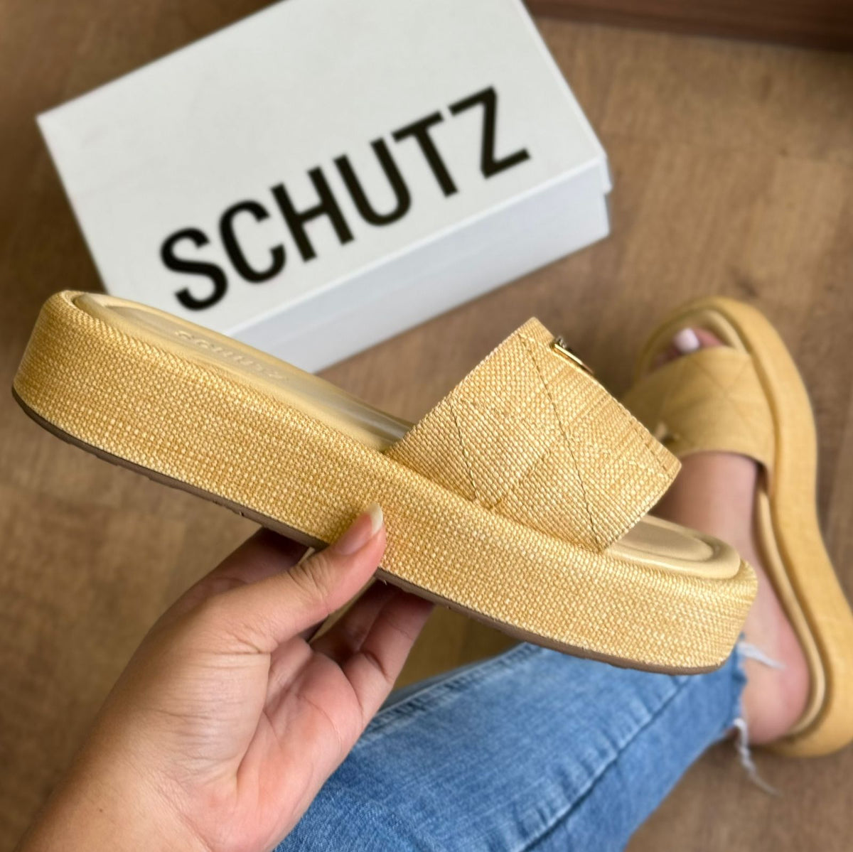 Sandália Schutz Raízes Brasileiras S218690063