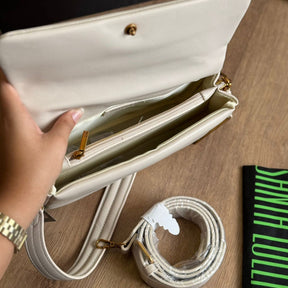 Bolsa Transversal Santa Lolla Slim com Alça Ajustável  0452.427E.037B