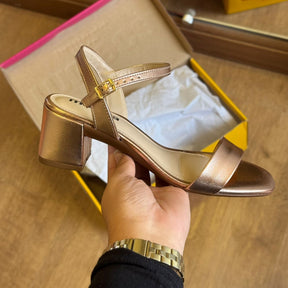 Sandália Moleca Salto Bloco Ajuste Prático 5496.101