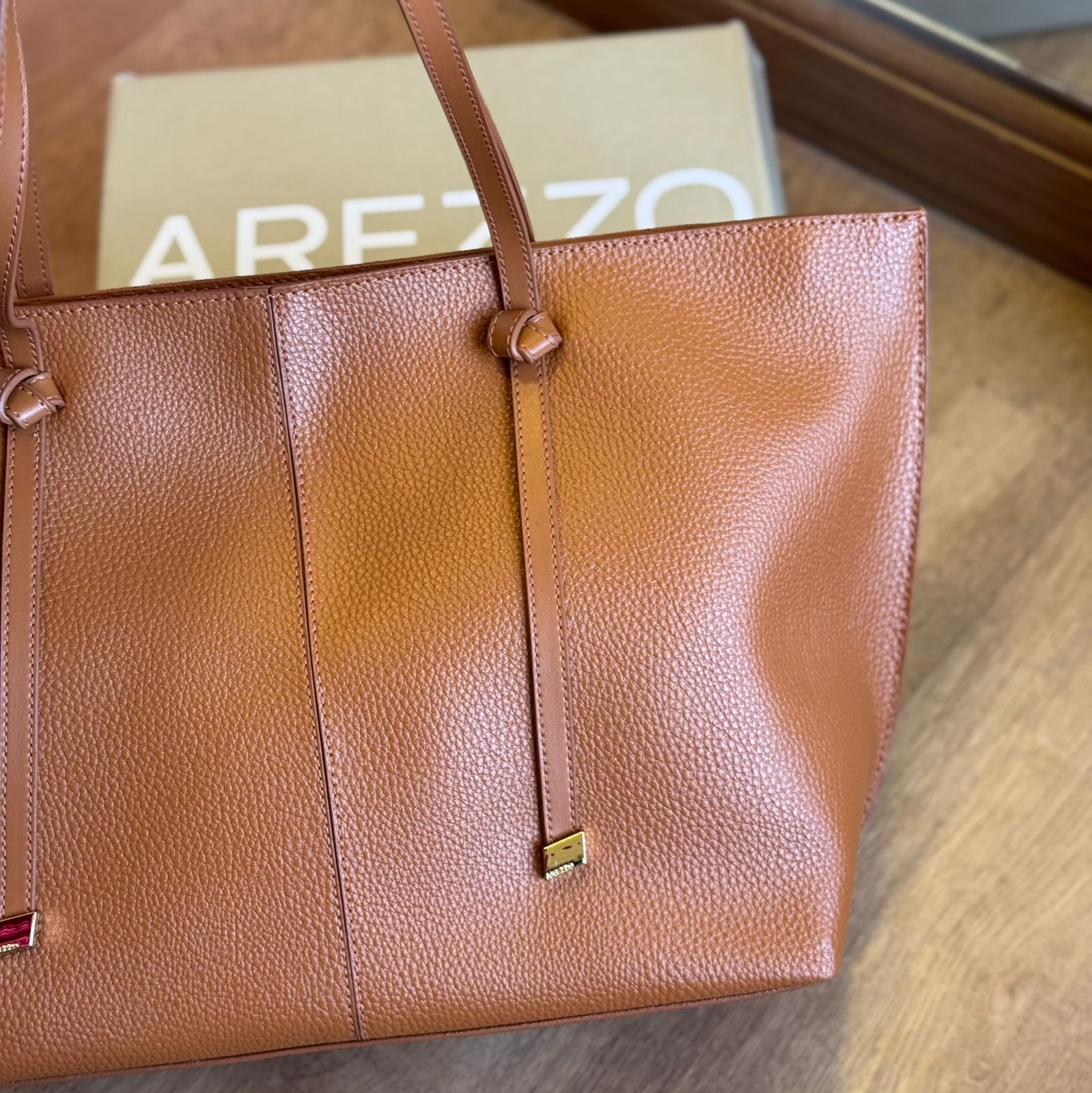 Bolsa Arezzo Alça Estruturada A500340091