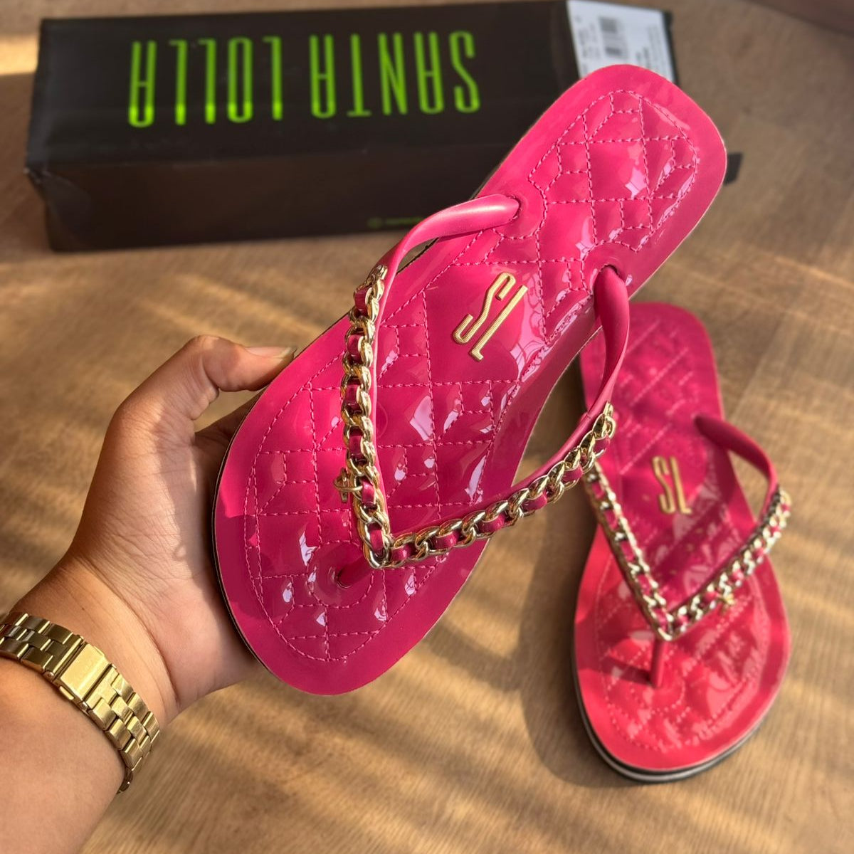 Sandália Santa Lolla Flip Flop Corrente Dourada 0106.0D67