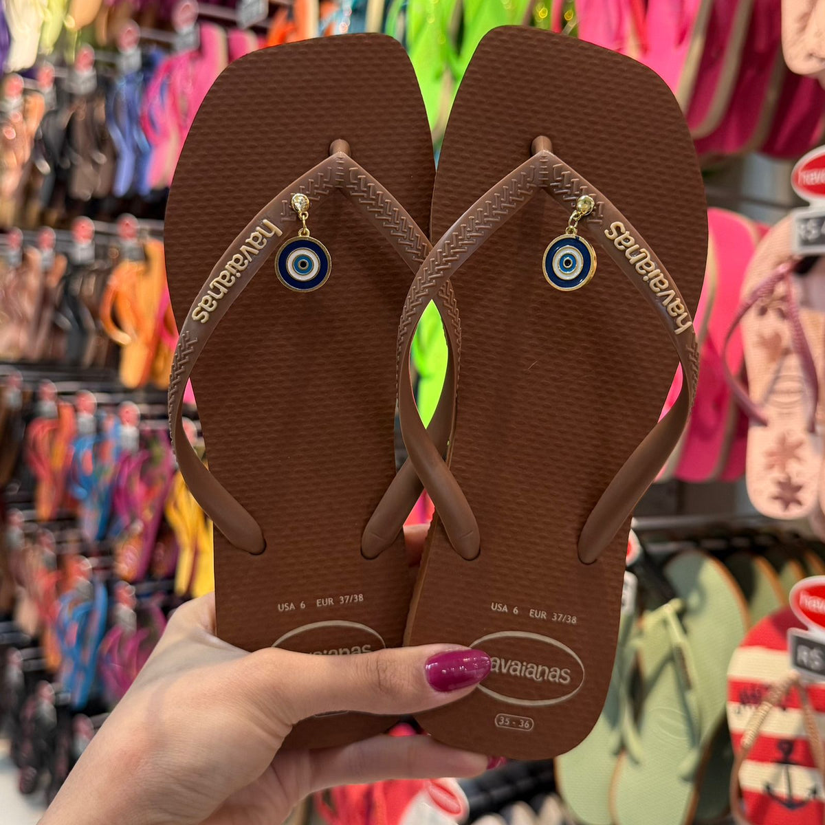 Havaianas Square + Pin Olho Grego Pendurado