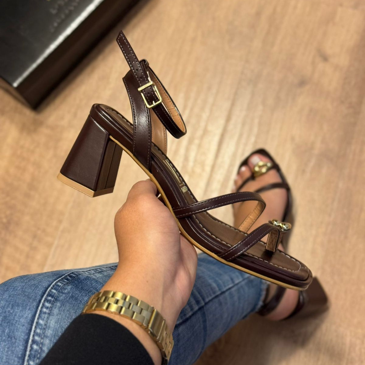 Sandália Vizzano Ouro Fino 6530.105