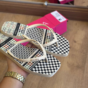 Chinelo Arezzo z190270255