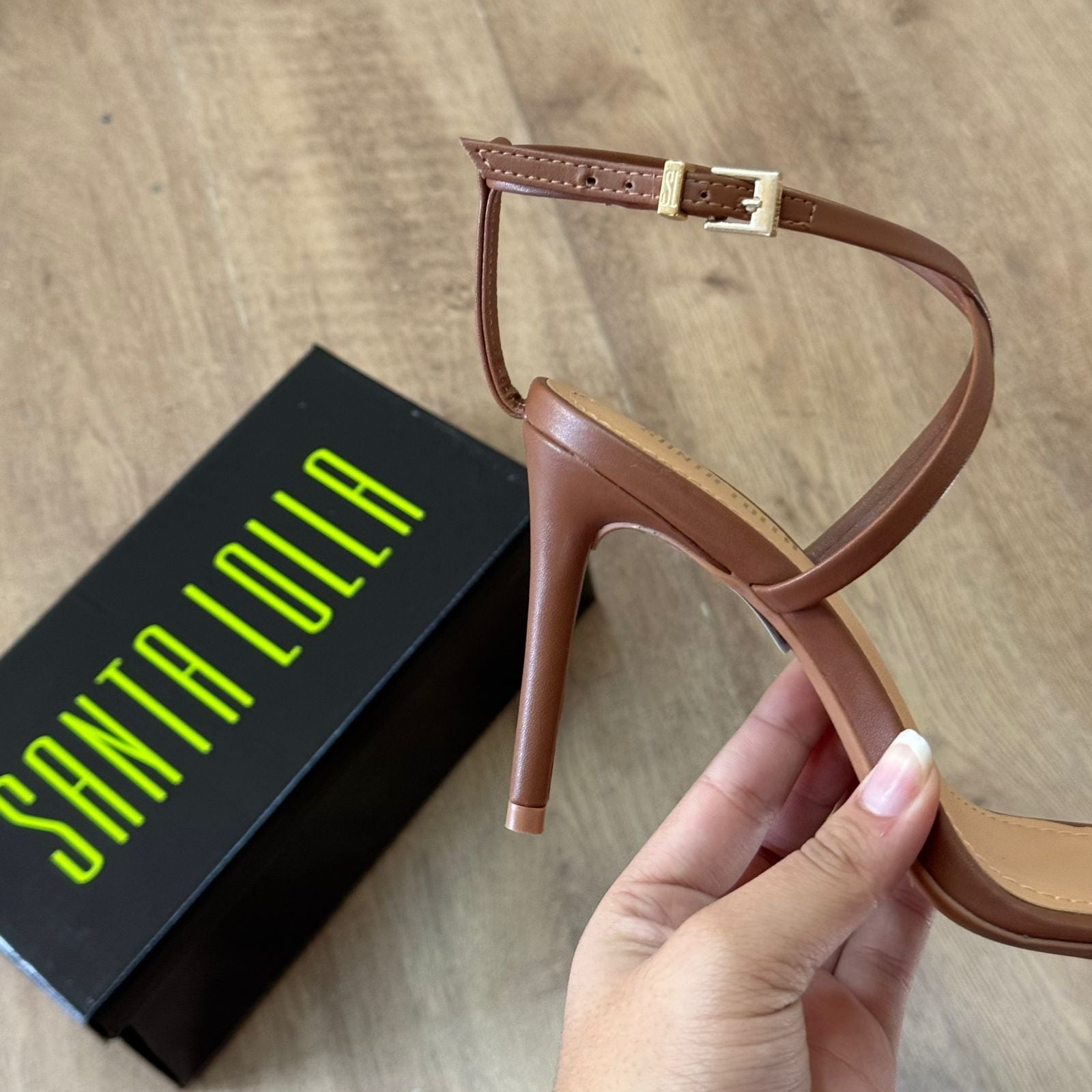 Sandalia Santa Lolla Napa Soft Brilho Salto Alto Fino 0110.4CEC.0300