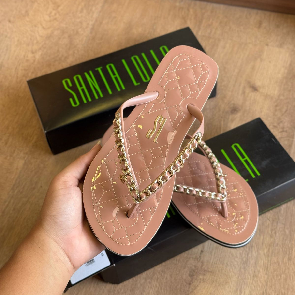 Sandália Santa Lolla Flip Flop Corrente Dourada 0106.0D67