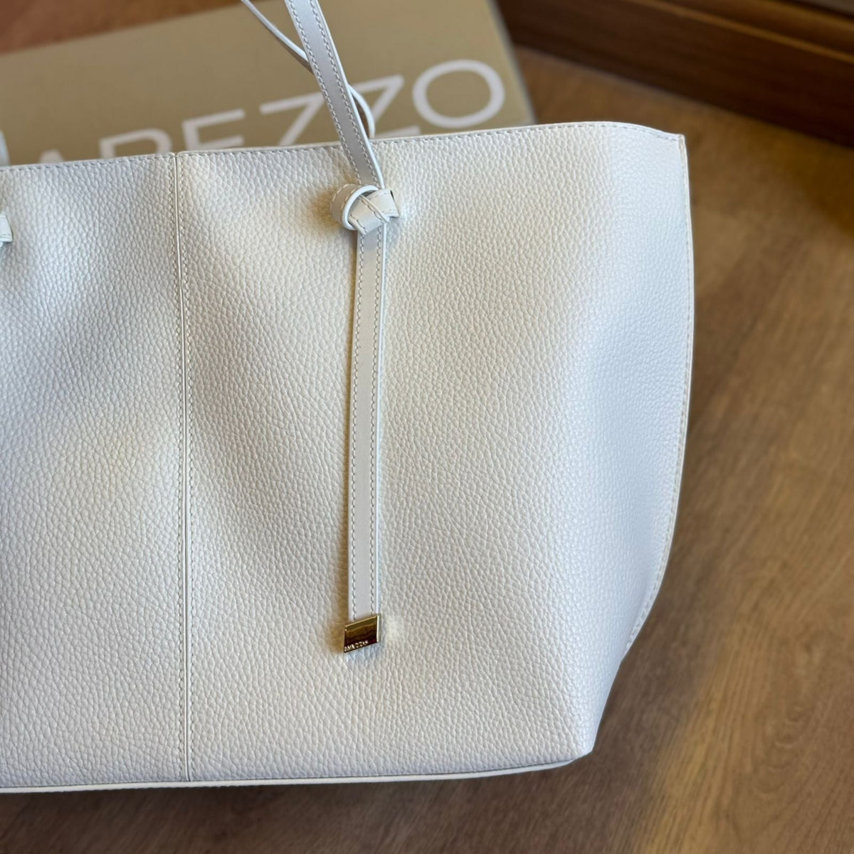 Bolsa Arezzo Alça Estruturada A500340091