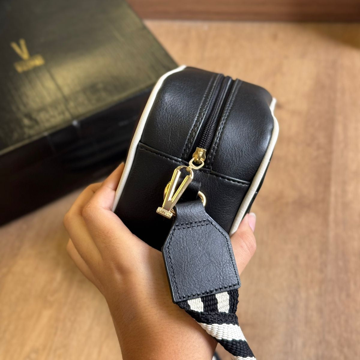 Bolsa Vizzano Alça Transversal 10003.13