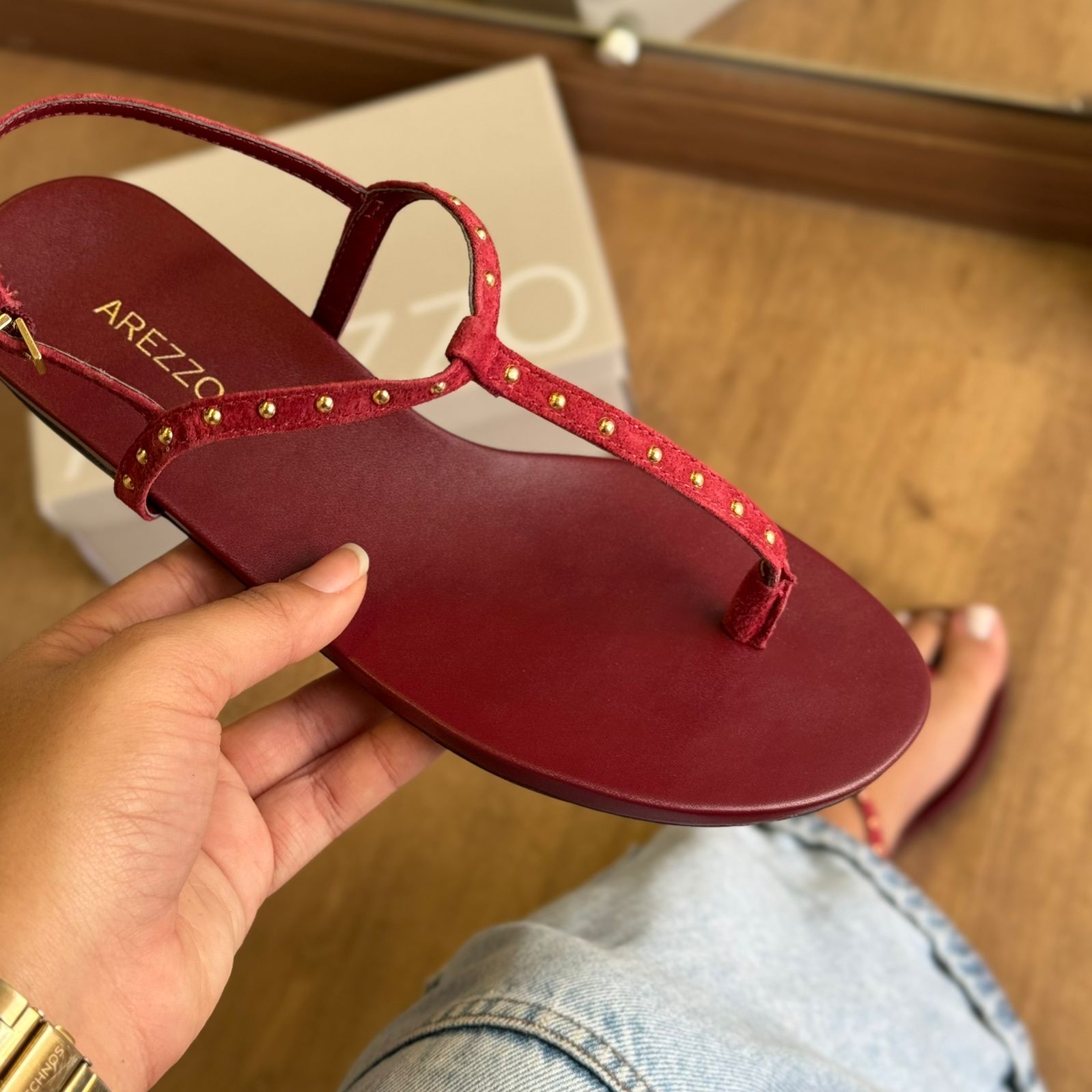 Sandália Arezzo Rasteira Camurça Slim Rebites A032740146