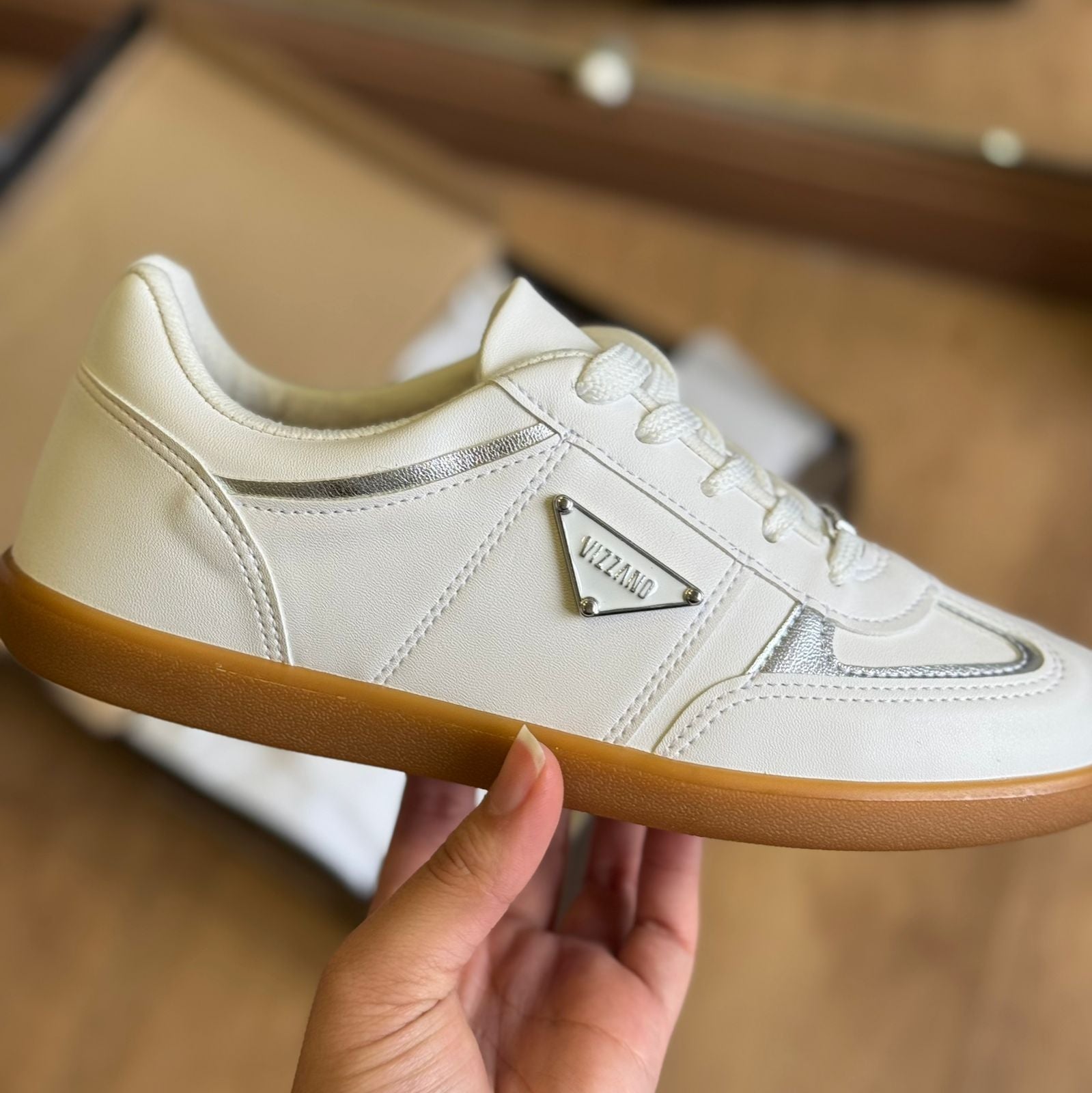 Tênis Vizzano Detalhe da Marca 1430.113