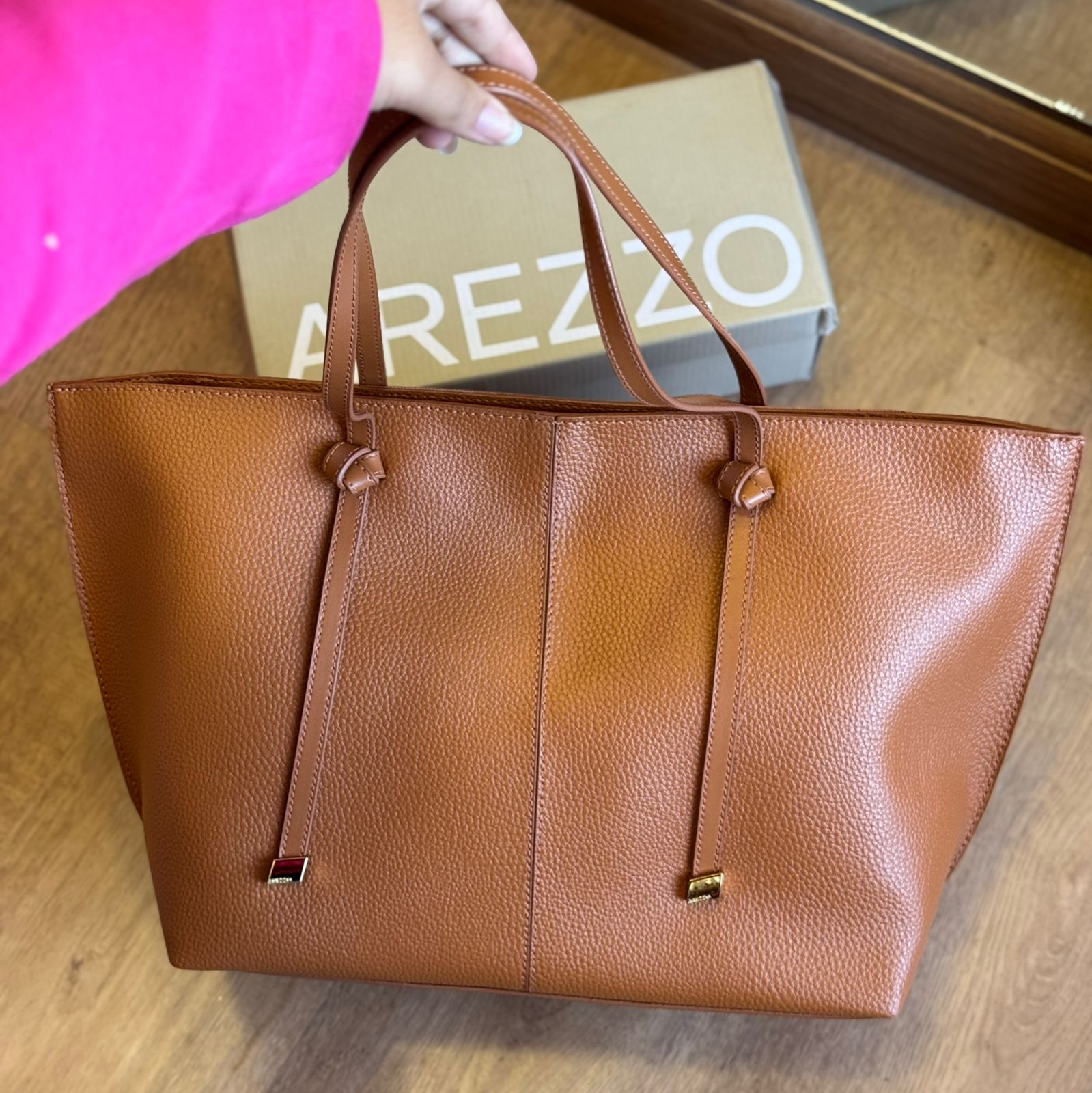 Bolsa Arezzo Alça Estruturada A500340091