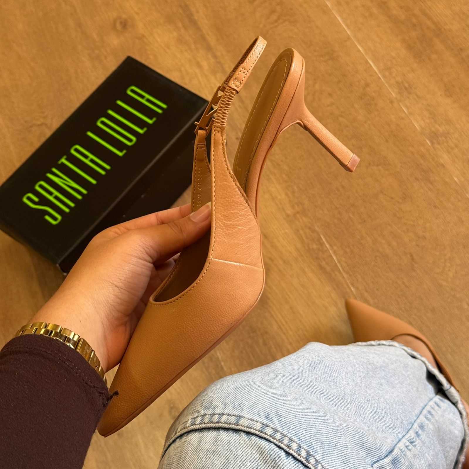 Scarpin Slingback Santa Lolla Verniz Salto Fino Médio 06D1.49EB.0202