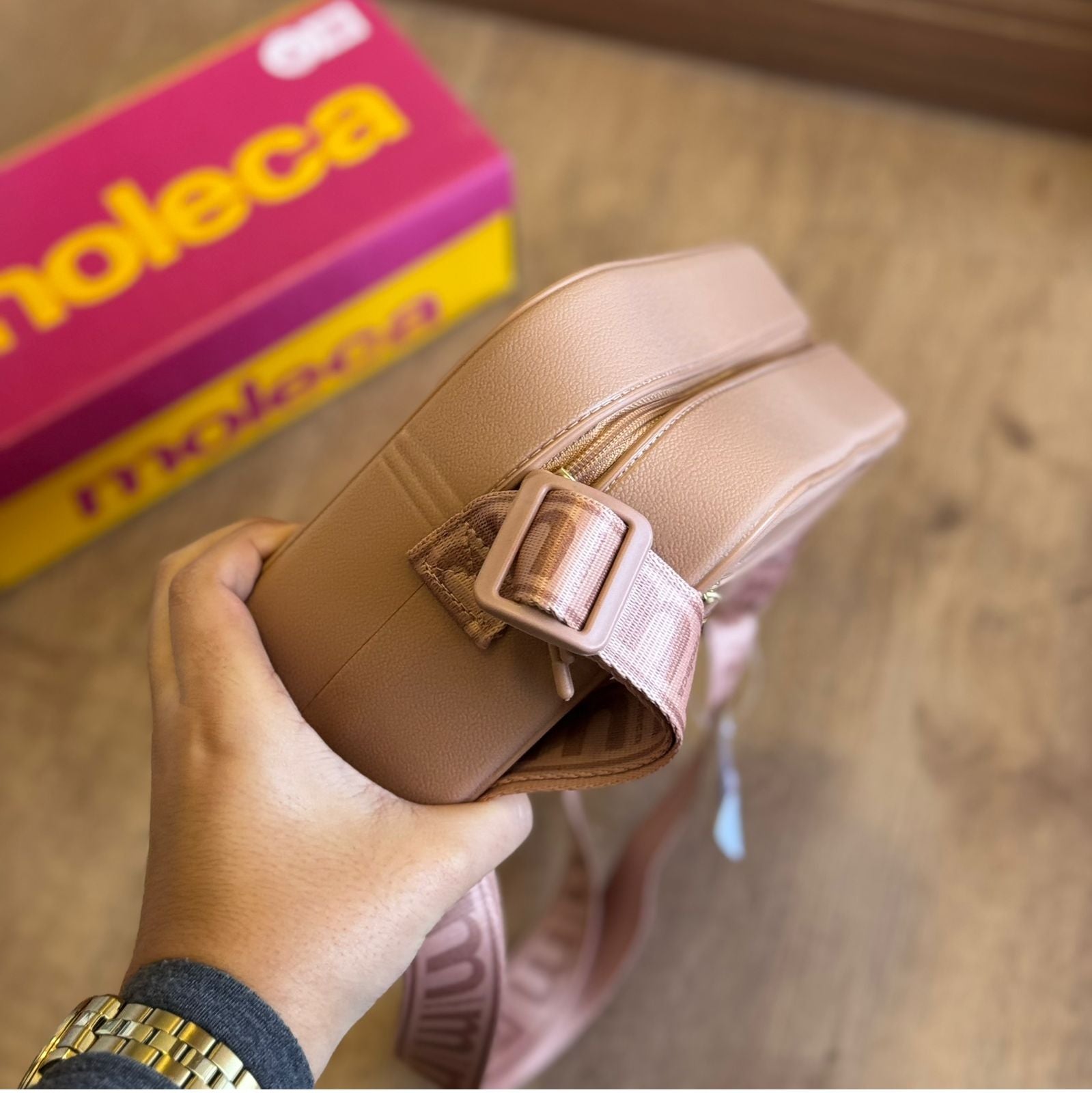 Bolsa Moleca Transversal com Zíper 50048.3