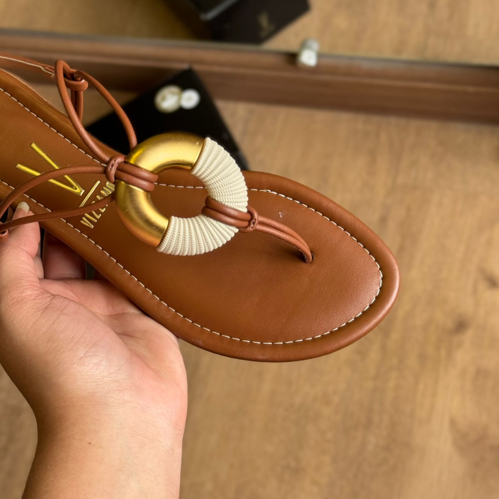 Sandália Vizzano Rasteira Detalhe nas Tiras 6371.1001