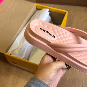 Chinelo de Dedo Moleca 5554.100